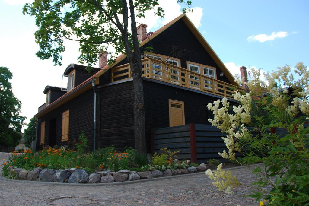 Saha Kluba Apartamenti Kuldīga Zimmer foto